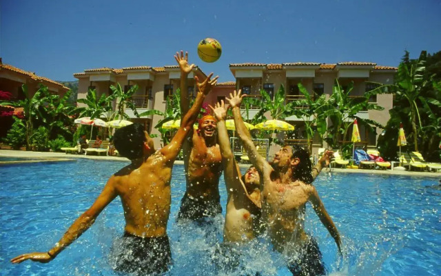 Perdikia Beach Hotel