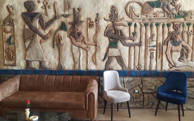 King Pyramids View Hotel