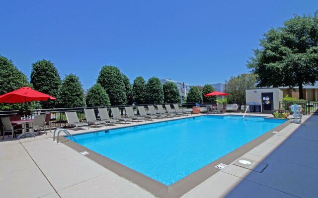 Hampton Inn Norfolk/Chesapeake (Greenbrier Area)