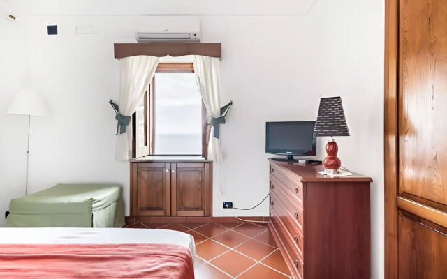 Estate4home - Chiesa Nuova Piccolo