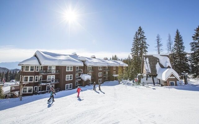 Kintla 403 Lock Off Hotel Room