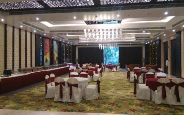 KL7 Hotel & Banquets