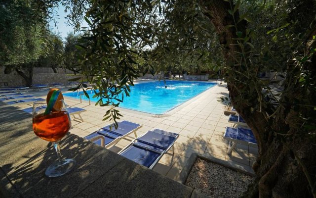Holiday Apartment "orchidea" With Swimming Pool and Private Beach -3