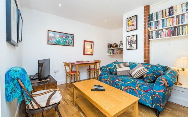 Cosy 2 Bedroom Garden Flat in Battersea/clapham