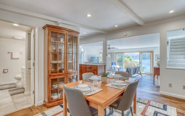 Regatta Park Lake House