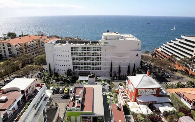 Monumental Apartment 712 Balcony Sea View