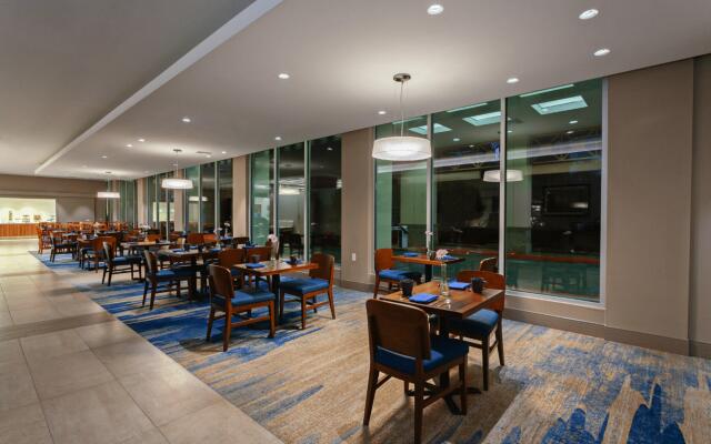 Holiday Inn Los Angeles - LAX Airport, an IHG Hotel