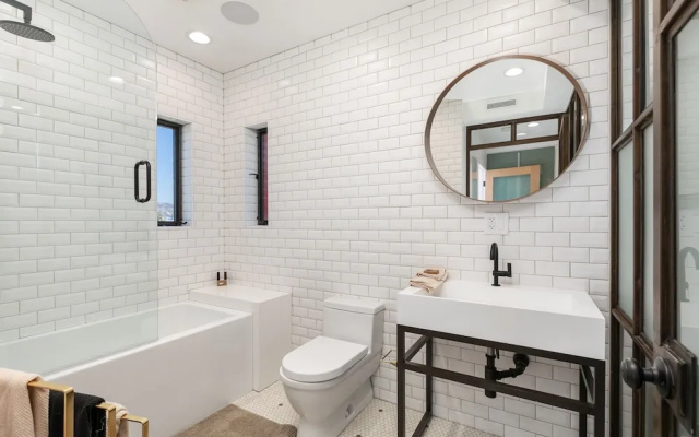 715-717 N El Centro Avenue Townhouse 4 Bedrooms 4.5 Bathrooms Townhous