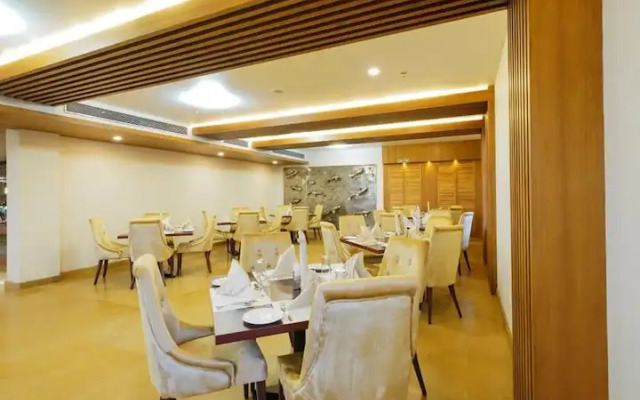 Kpm Tripenta Hotel