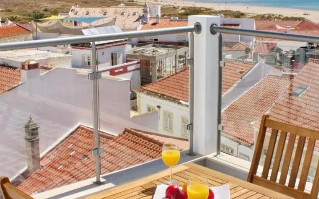 Top City Hostel & Suits