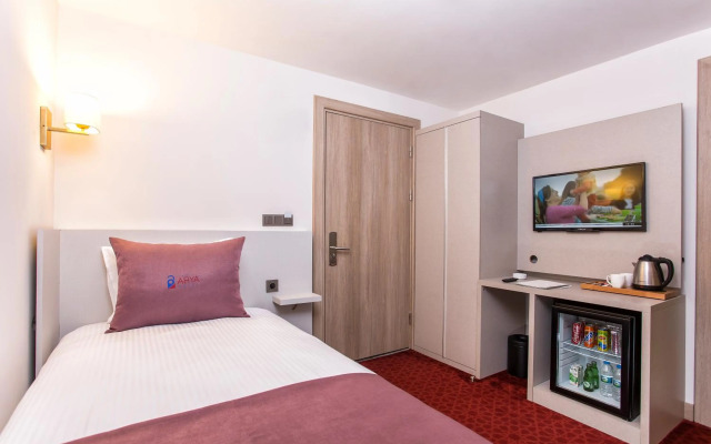 Perla Arya Hotel