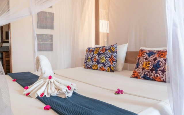 Raha Lodge