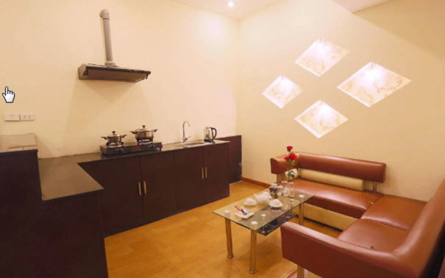 A25 Hotel - 46 Chau Long