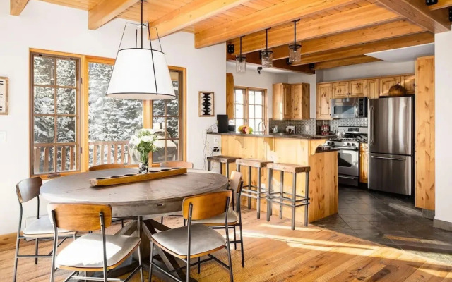 Moonlight Mountain Home 36