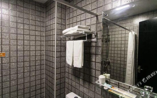 Pod Inn Hotel (Kunshan Railway Station Kuncheng Plaza)