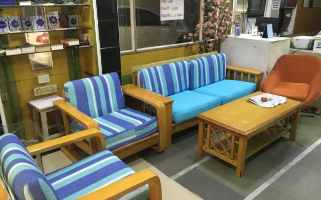 New Victory Mansion & Lodging by OYO Rooms