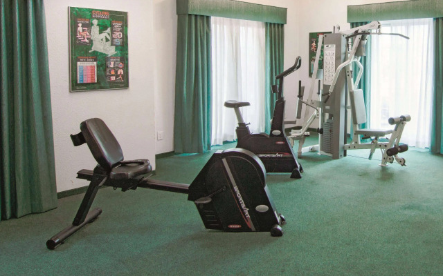 La Quinta Inn by Wyndham Indianapolis Airport Lynhurst
