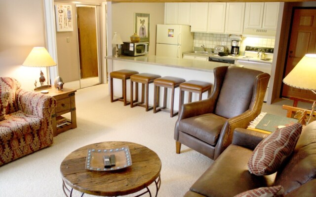 Trails End 207 1BR Condo