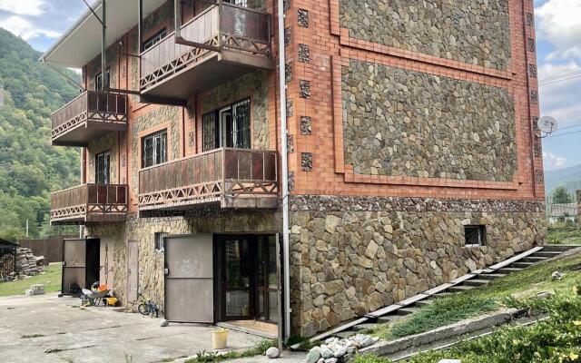 Zeleny Bereg Guest House