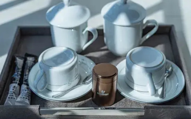 Vias International Hotel (Panzhihua Wanda Plaza)