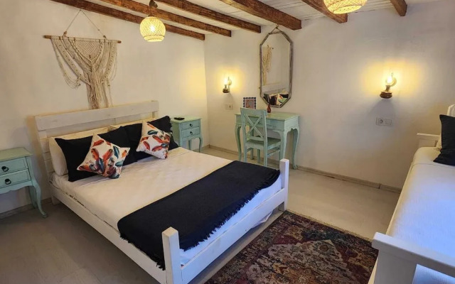 Kapela Tas Otel Alacatı