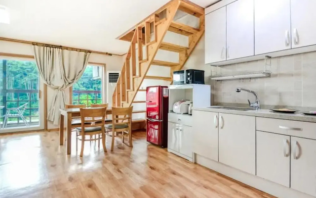 Yangyang Water Sol Valley Pension