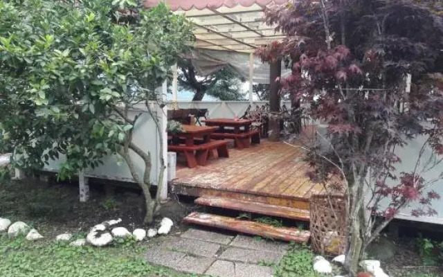 E-Moh Hostel