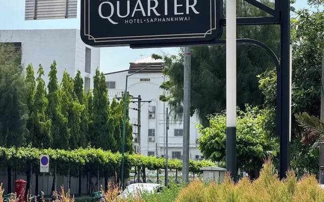 The Quarter Saphan Khwai by UHG
