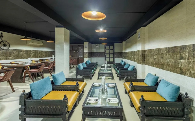 Hotel The Grand By OYO Rooms