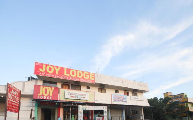 OYO 65015 Joy Lodge