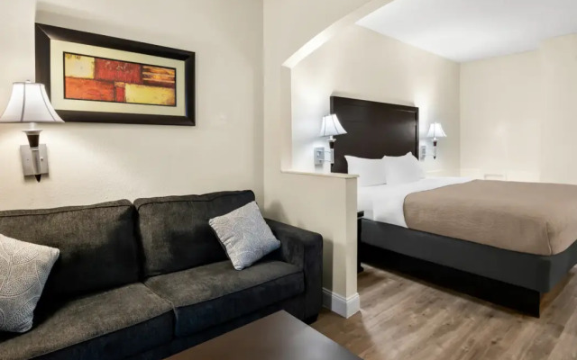 Quality Inn & Suites Lafayette
