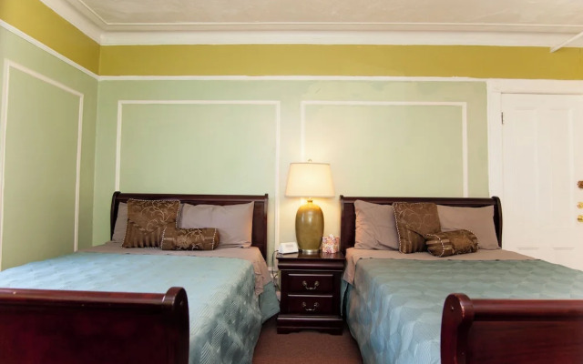 Saint Nicholas Inn