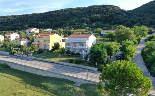 Modern Apartment With Seaview