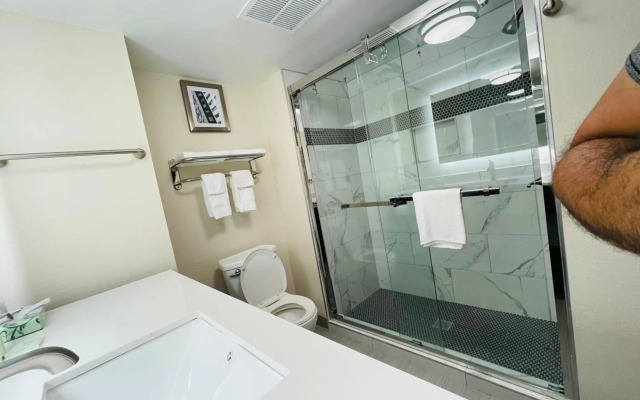 Quality Inn & Suites Lake Charles South