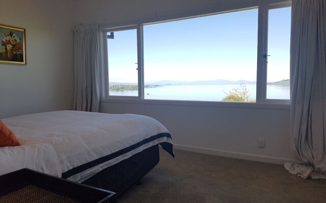 View From on Top - 6 Bedroom House