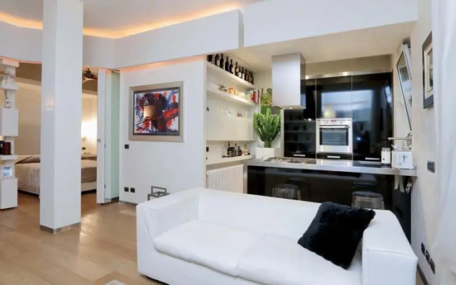 Cambiano Halldis Apartment