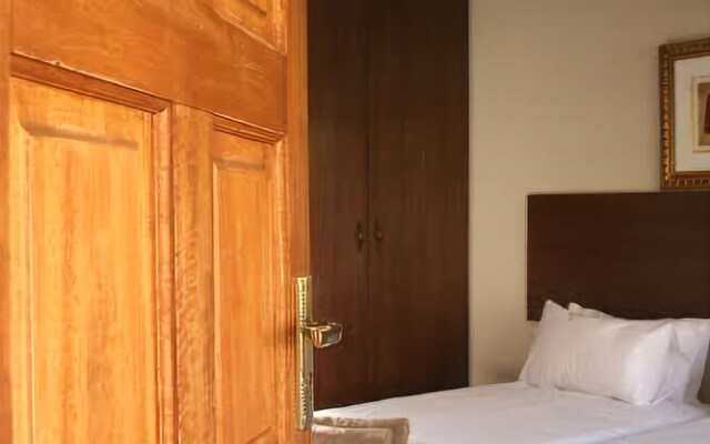 Convallaria Guest Lodge