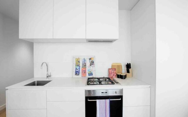 66 Elegant Glance 2 BD 2 Bth LV 10 Near Garden