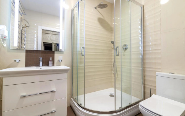 Royal mini-apart hotel on Serbska 6