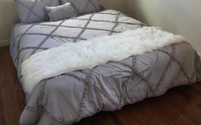 1700-1900 Ala Moana Hawaii Studio 2