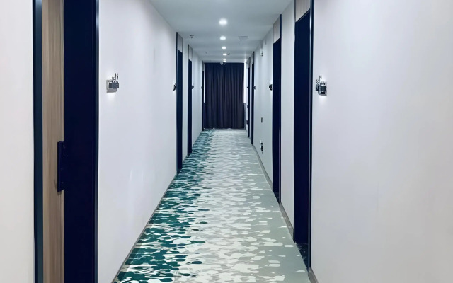 GreenTree Inn Express Xuzhou Pizhou Tiefu Town Bus station.