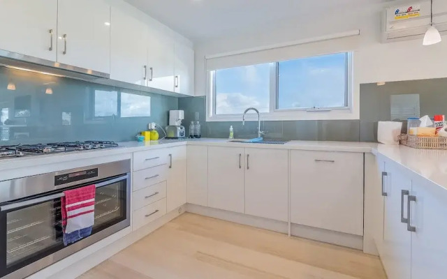 7 Graydens with views in Ventnor