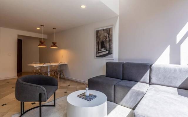 w Unique 2BR Duplex in Parque 93