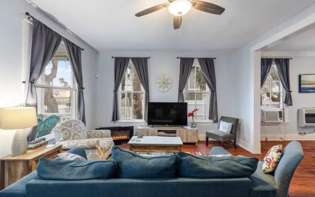 Seas The Breeze 4 Bedroom Home