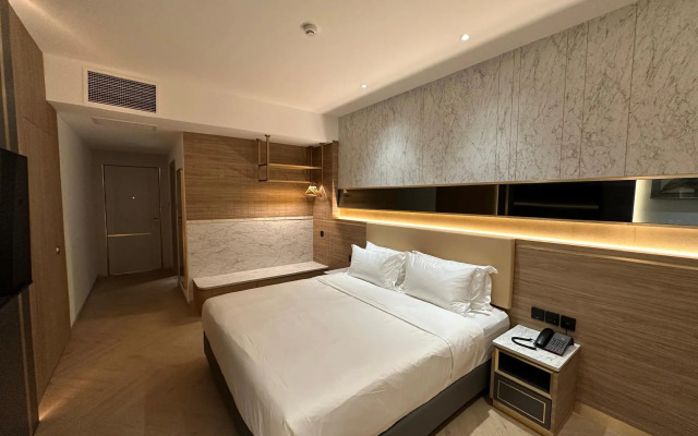 Grand City Hotel