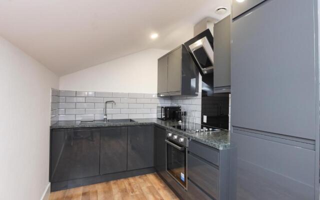 Concert Square Apartments by Happy Days