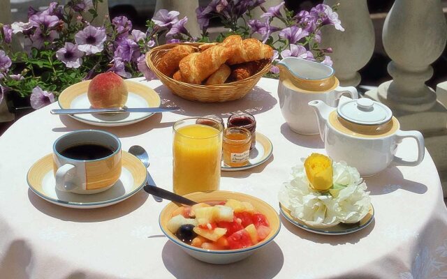 Mercure Nice Marche aux Fleurs