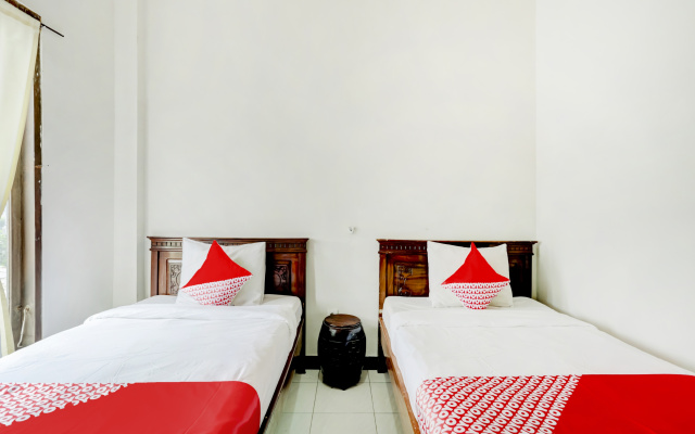 Hotel Warta Dua – Guest Rooms – Denpasar