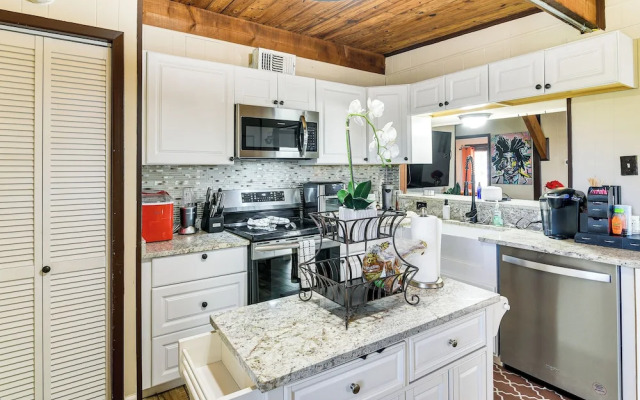 Private Pool, Deck & Patio: Galveston Oasis!