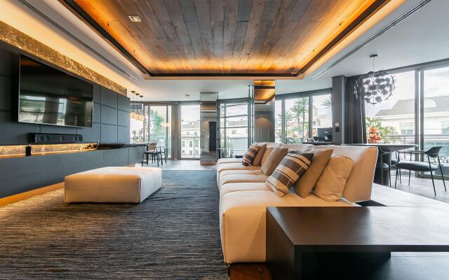 Moderno na Jurerê Internacional com Piscina #JA28